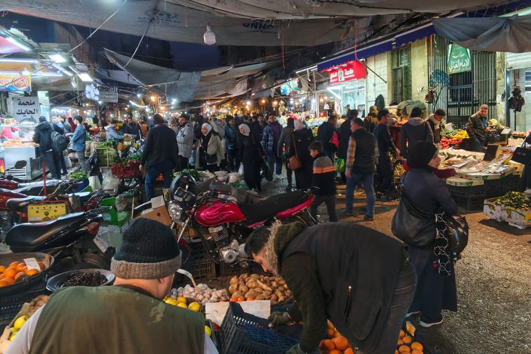 الازدحام في سوق باب سريجة قبل حلول رمضان