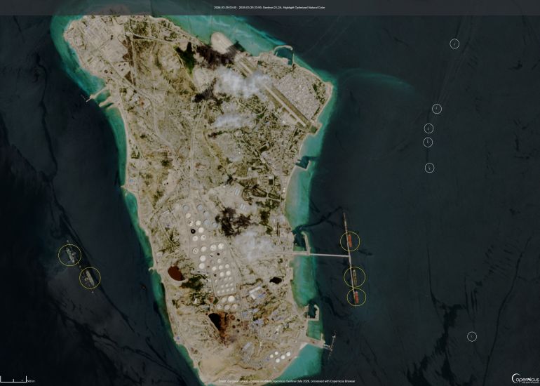 صور أقمار صناعية تكشف وجود ناقلات نفط راسية في مرافئ الجزيرة وأخرى مغادرة (سينتنال2)