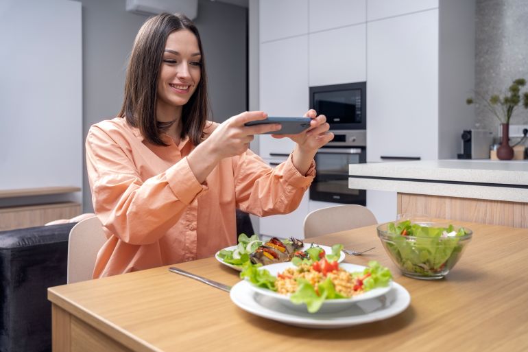 Close up on food lover eating freepik