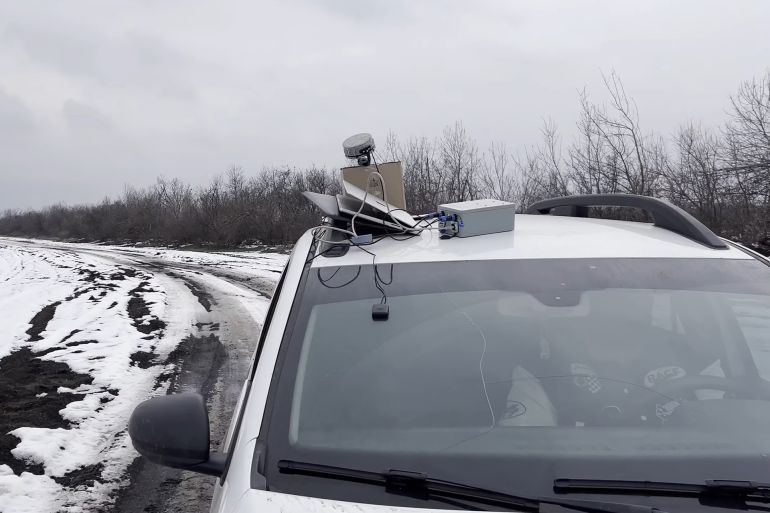 5etrdg-1772971078 Piloting the FPV drone @لقطة شاشة من قناة يوتيوب - @Zvook.tech1