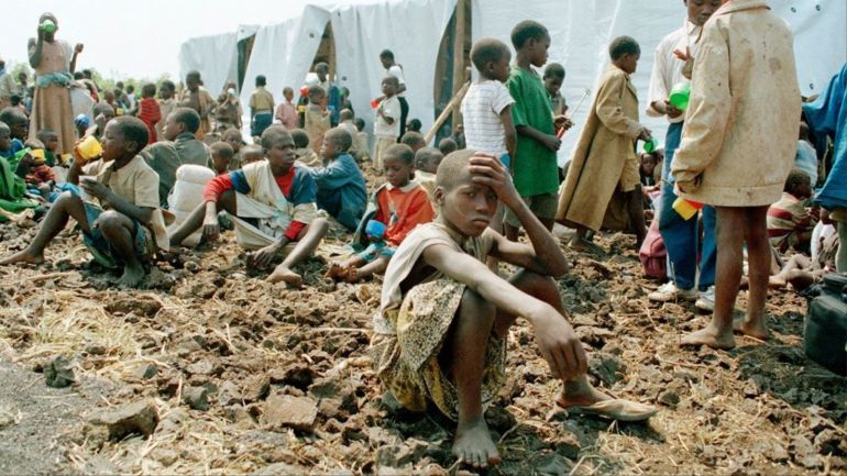 89ab8af2-3656-4add-a12f-a63d865e3aca في محاكمات الهوتو بعد مذابح رواندا ذكر عدد من المتهمين أنهم لم يكونوا ينظروا للتوتسي على كونهم أصدقائهم القدامى، بل لم يكونوا يرونهم بشرًا من الأساس