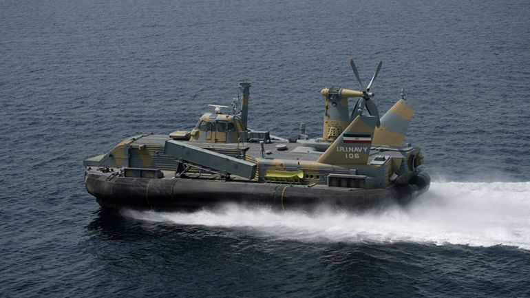 البحرية الإيرانية تقوم بتسيير سفن في المياه الخليجية (الصحافة الإيرانية)