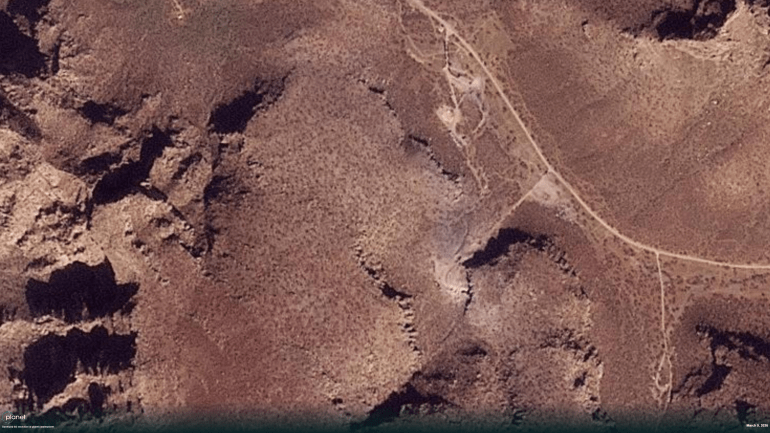 صور فضائية تظهر استهداف موقع صاروخي في خرم أباد (بلانت لابس)