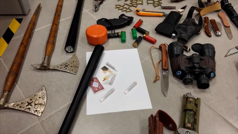 pic-99812-1773702424 المصدر: وزارة الداخلية الكويتية الكويت تعلن تفكيك خلية مرتبطة بحزب الله بتهمة التخطيط لزعزعة استقرار البلاد https://x.com/Moi_kuw/status/2033638750169764252?s=20