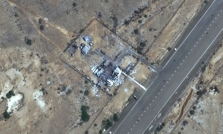 picsss-11-1772388781 آثار الضربات الجوية الأمريكية والإسرائيلية على أهداف في إيران المصدر: شركة فانتور الأمريكية