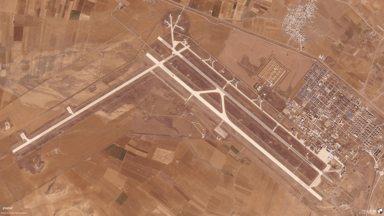صور الأقمار الصناعية تكشف إنشاءات حديثة قبل الحرب في قاعدة همدان الجوية (بلانبت لابس)