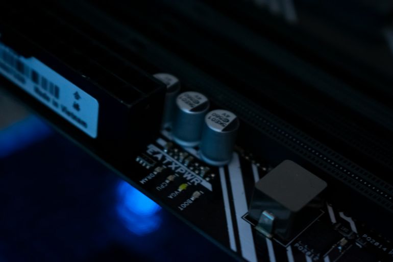 أظهرت وحدات معالجة رسومات إنفيديا قدرة كبيرة على تصحيح الأخطاء الكمومية في أجزاء من المليون من الثانية (أنسبلاش)