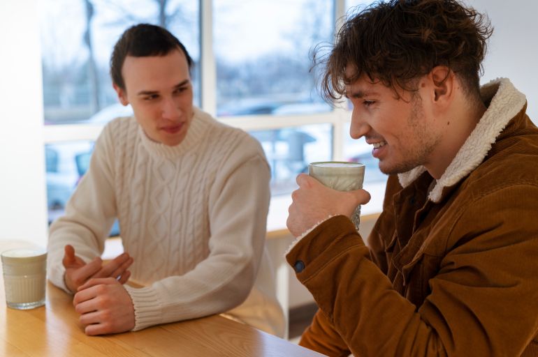 Man drinking matcha tea فري بيك