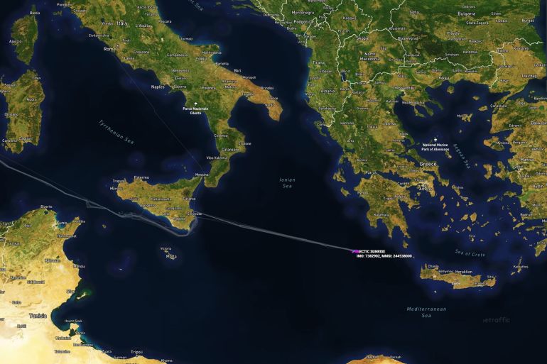 غرب كريت وجنوب اليونان.. بيانات ملاحية ترصد تحرك أسطول كسر الحصار نحو غزة @المصدر: مارين ترافيك