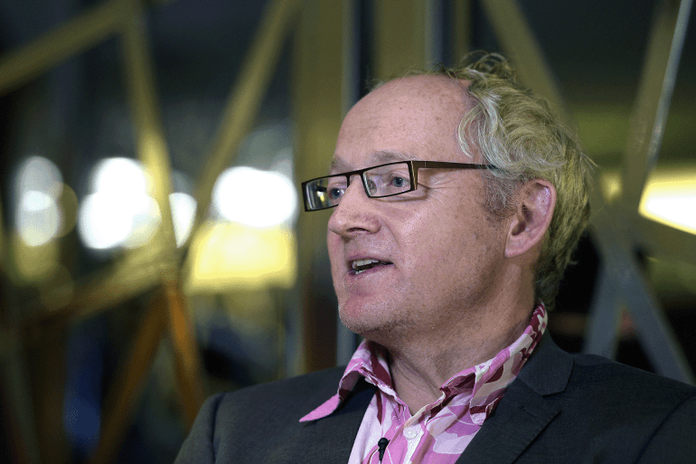 توبي والش كبير العلماء في معهد الذكاء الاصطناعي بجامعة نيو ساوث ويلز الأسترالية University of New South Wales & NICTA AI Professor and President of the AI Access Foundation, Toby Walsh from the UK, speaks during an interview with AFP in Buenos Aires on July 28, 2015. Professor Walsh is attending the International Joint Conference on Artificial Intelligence 2015 until July 31. A group of top tech leaders, including British scientist Stephen Hawking and Apple co-founder Steve Wozniak and Walsh, on Tuesday issued a stern warning against the development of so-called killer robots. AFP PHOTO / JUAN MABROMATA (Photo by JUAN MABROMATA / AFP)