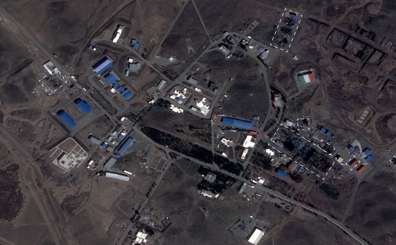 97-1776309453 صور أقمار صناعية ترصد أضرارا في مجمع رجا شيمى غرب طهران (إيرباص)