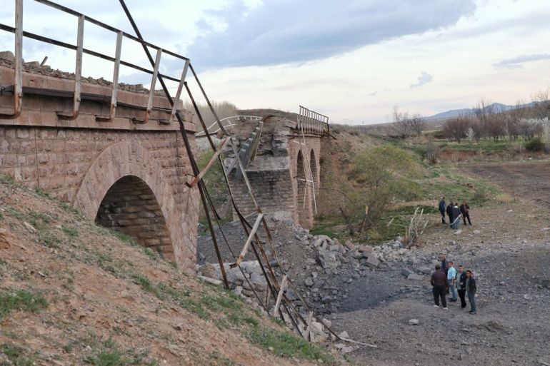 تدمير سكك الحديد المصدر: تسنيم