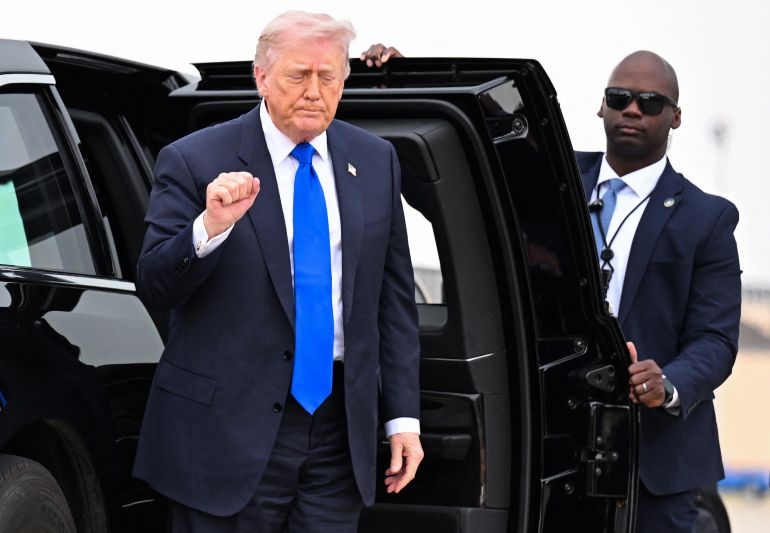 JOINT BASE ANDREWS, MARYLAND - APRIL 24: U.S. President Donald Trump arrives to board Air Force One on April 24, 2026 at Joint Base Andrews, Maryland. President Trump is traveling to Florida to attend a RNC spring retreat and to address a cryptocurrency conference being held at his Mar-a-Lago club. Roberto Schmidt/Getty Images/AFP (Photo by ROBERTO SCHMIDT / GETTY IMAGES NORTH AMERICA / Getty Images via AFP)