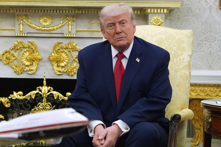 ap_69f0e9b9f0b25-1777396154-3 President Donald Trump and Britain's King Charles III meet in the Oval Office of the White House, Tuesday, April 28, 2026, in Washington, during a State Visit. (AP Photo/Alex Brandon)