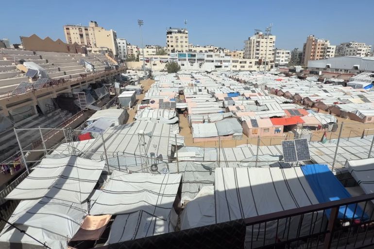 d8a6d98ad8a1d8a4d98a-1775501712 مخيمات أقيمت في ملاعب كرة القدم في غزة