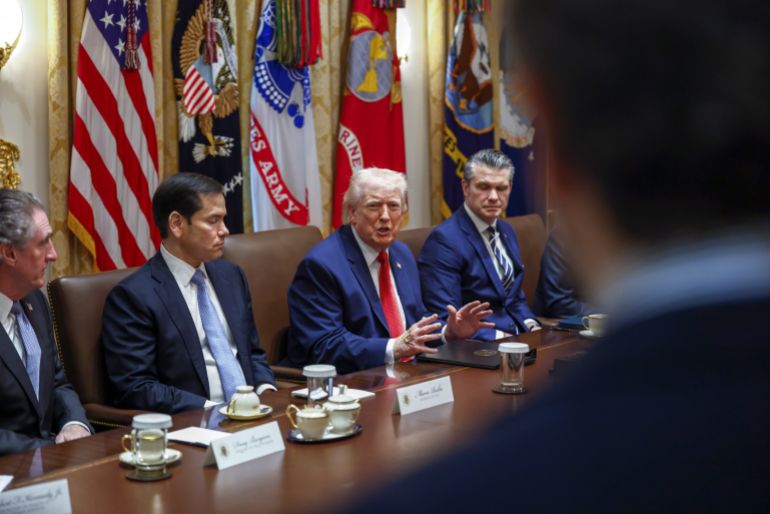epa12851647 US President Donald J. Trump (C) delivers remarks during a cabinet meeting in the Cabinet Room of the White House in Washington, DC, USA, 26 March 2026. EPA/WILL OLIVER / POOL
