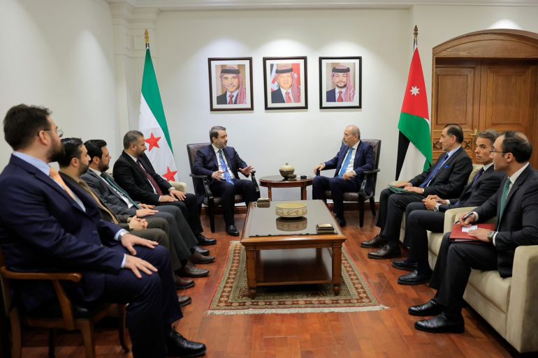 استقبل نائب رئيس الوزراء ووزير الخارجية وشؤون المغتربين أيمن الصفدي اليوم وزير الخارجية والمغتربين في الجمهورية العربية السورية أسعد الشيباني - المصدر:وزارة الخارجية وشؤون المغتربين الأردنية