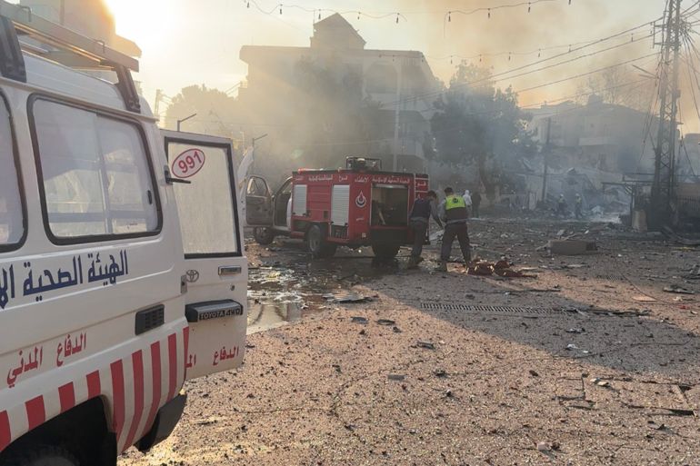 img_5619-1773081059 صورة ثانية لآليات الدفاع المدني قرب مكان الغارة في بلدة ميفدون جنوب لبنان