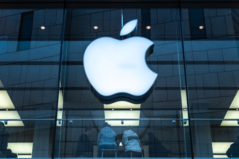 ios1-1775984743 Munich, Germany – September 19, 2019: Apple store in Munich Germany. Young teenager student people hippster buying latest modern design tech for university and school