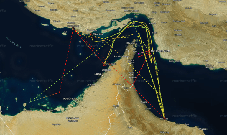 بيانات ملاحية لحركة سفن محدودة أثناء حركتها في مضيق هرمز (مارين ترافيك)