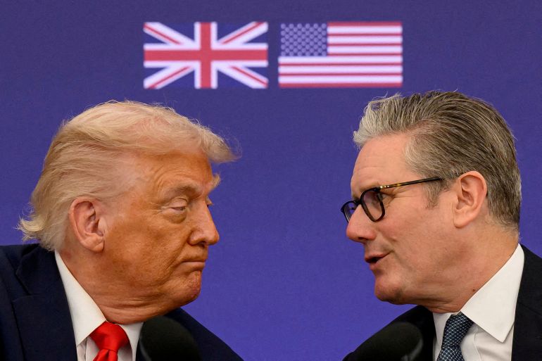 FILE PHOTO: U.S. President Donald Trump and British Prime Minister Keir Starmer announce an agreement between the two countries as they hold a press conference at Chequers at the conclusion of a state visit on September 18, 2025 in Aylesbury, Britain. Leon Neal/Pool via REUTERS/File Photo