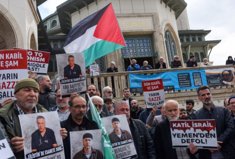 reuters_69d00d32-1775242546 Demonstrators take part in a protest against the Israeli death penalty law to be imposed on Palestinians convicted of deadly attacks, in Istanbul, April 3, 2026. REUTERS/Dilara Senkaya