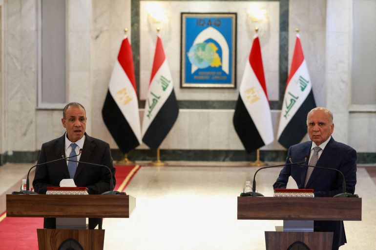 Iraqi Foreign Minister Fuad Hussein and Egyptian Foreign Minister Badr Abdelatty hold a press conference in Baghdad, Iraq, April 9, 2026. REUTERS/Ahmed Saad