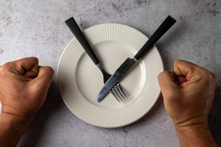 Intermittent Fasting Empty Plate Setup