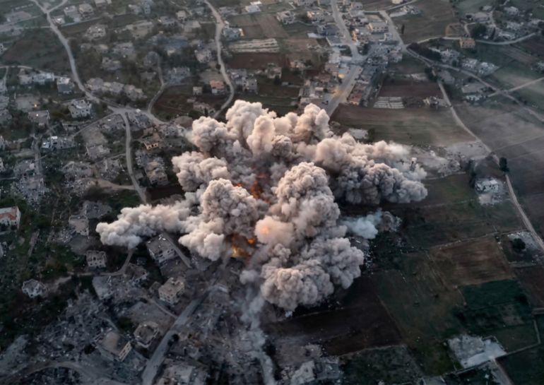 التوصيف: جيش الاحتلال ينسف مباني سكنية في جنوب لبنان المصدر (ينون ماغال)