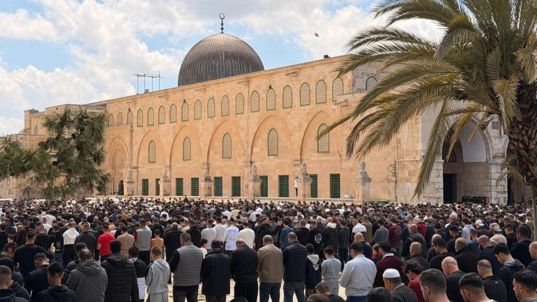 صلاة الجمعة الأولى في المسجد الأقصى بعد إعادة فتحه - أسل الجندي - القدس 10 أبريل 2026 - الجزيرة