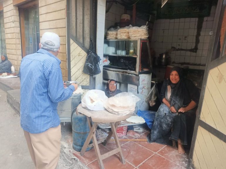 الرقاق ..فطور المصريين في يوم العيد ورزق "أم شهد" ليوم عرفة