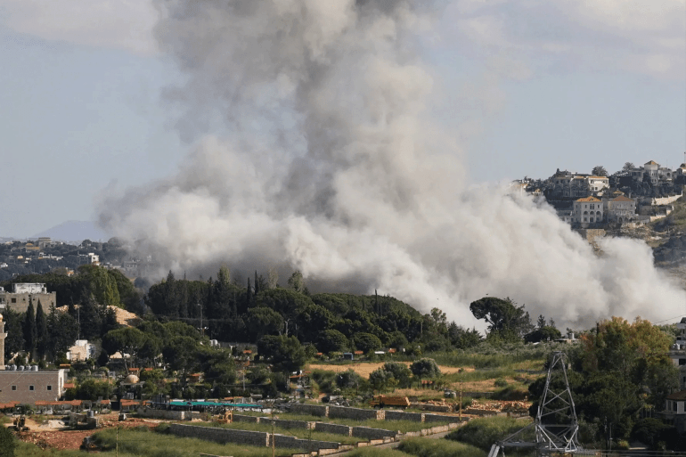65465-1779748563 Plumes of smoke billow from southern Lebanon following Israeli strikes, as seen from Nabatieh, Lebanon May 25, 2026. REUTERS/Stringer