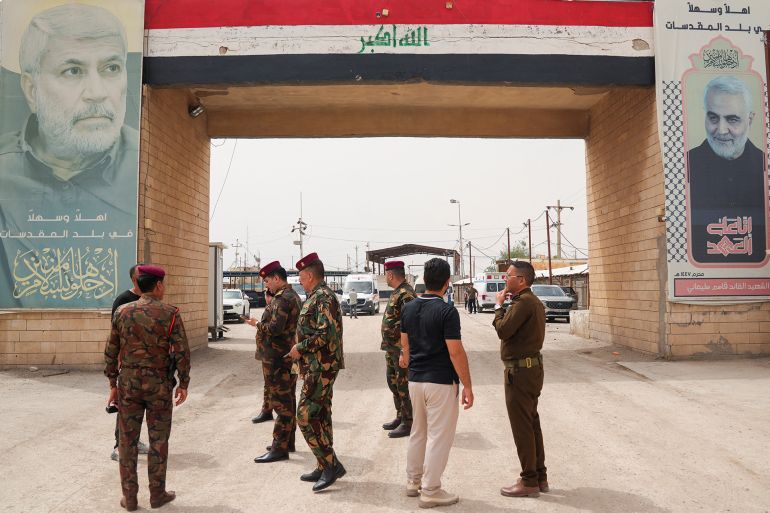 678tghg-1778524819 Iraqi security forces stand at the Shalamcheh border crossing with Iran after Iraq closed the crossing following airstrikes on the Iranian side that security sources said killed an Iraqi citizen, Iraq, April 4, 2026. REUTERS/Mohammed Aty