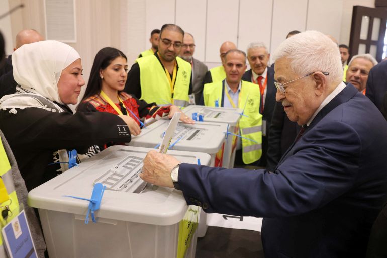 In this handout picture provided by the Palestinian Authority's press office (PPO), Palestinian president Mahmud Abbas votes during the elections for the new central committee of the Fatah movement during their Eighth General Conference in the city of Ramallah in the occupied West Bank on May 16, 2026. (Photo by Thaer GHANAIM / PPO / AFP) / === RESTRICTED TO EDITORIAL USE - MANDATORY CREDIT "AFP PHOTO / HO / PPO " - NO MARKETING NO ADVERTISING CAMPAIGNS - DISTRIBUTED AS A SERVICE TO CLIENTS ===