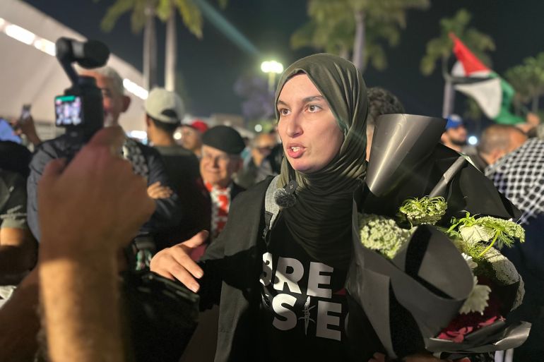 الصور 9 و10 / الطبيبة الدرازي: رمى الإسرائيليون ناشطة فرنسية بالرصاص وتركوها دون تدخل طبي/ مصدر الصورة: الجزيرة