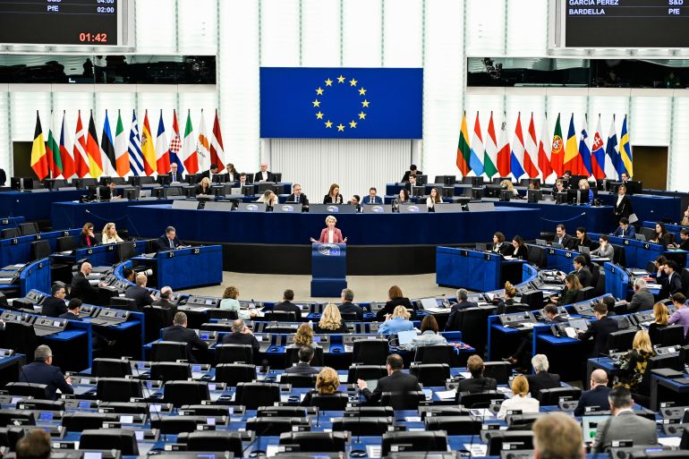 ap26070514949054-1774527557 ارشيف European Commission President Ursula von der Leyen speaks during a joint debate on the European Council and the situation in the Middle East, at the European Parliament in Strasbourg, eastern France, Wednesday, March 11, 2026. (AP Photo/Pascal Bastien)
