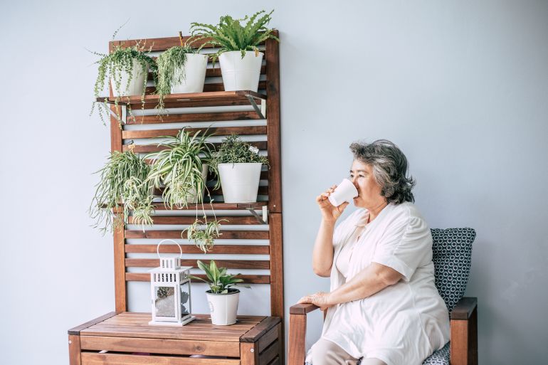 d8b3d98ad8afd8a9-d8b9d8acd988d8b2-d986d8a8d8a7d8aad8a7d8aa-1776183391 Senior woman sitting and drinking coffee or milk