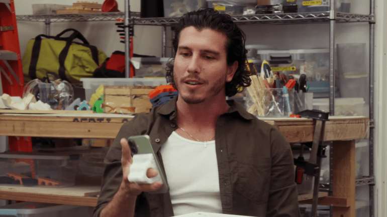 Designing the Hikawa Grip & Stand for iPhone: an accessible accessory