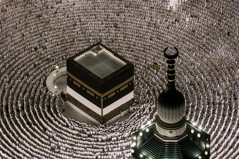 hajj3-1778752139 Muslim worshippers gather to pray around the Kaaba, Islam's holiest shrine, at the Grand Mosque complex in the holy city of Mecca on June 1, 2025 ahead of the annual Hajj pilgrimage. (Photo by HAZEM BADER / AFP)