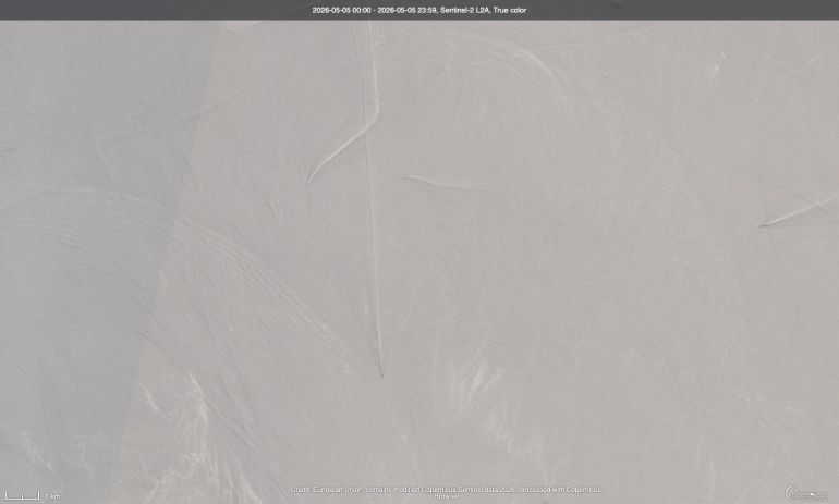 صور الأقمار الصناعية تؤكد عبور مدمرتين أمريكيتين مضيق هرمزCredit: European Union, contains modified Copernicus Sentinel data 2026, processed with Copernicus Browser
