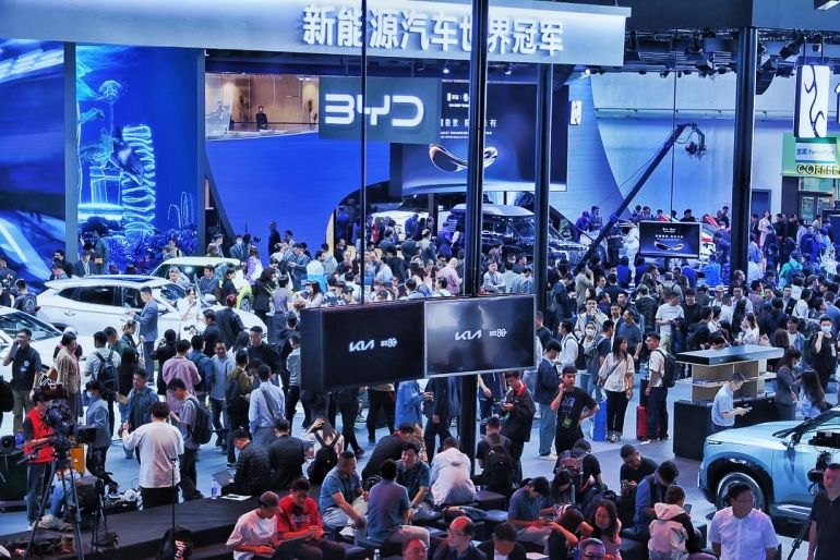 بحلول منتصف عام 2026، باتت السيارات الصينية تطرح بطاريات تكسر حاجز الـ1000 كم بالشحنة الواحدة