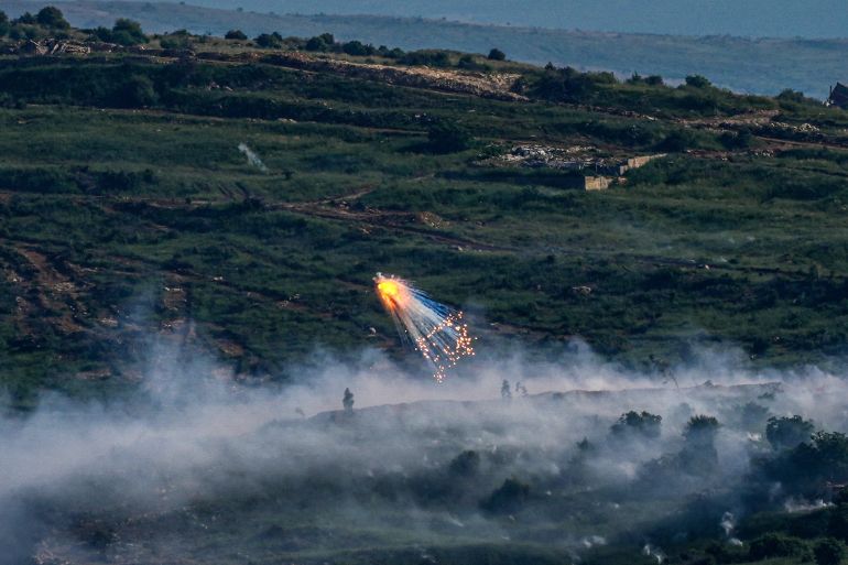 reuters_6a04c2d2-1778696914-1 An explosion of what appears to be white phosphorus fired by the IDF on the Lebanese side of the Israel-Lebanon border as seen from the Israeli side of the border, May 10, 2026. REUTERS/Ayal Margolin ISRAEL OUT. NO COMMERCIAL OR EDITORIAL SALES IN ISRAEL