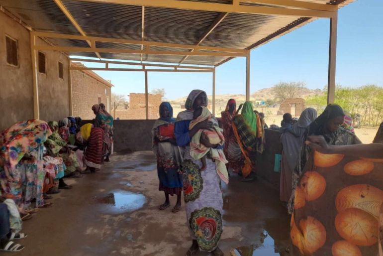 جانب من مركز صحي بمنطقة طويلة ـ الجزيرة نت