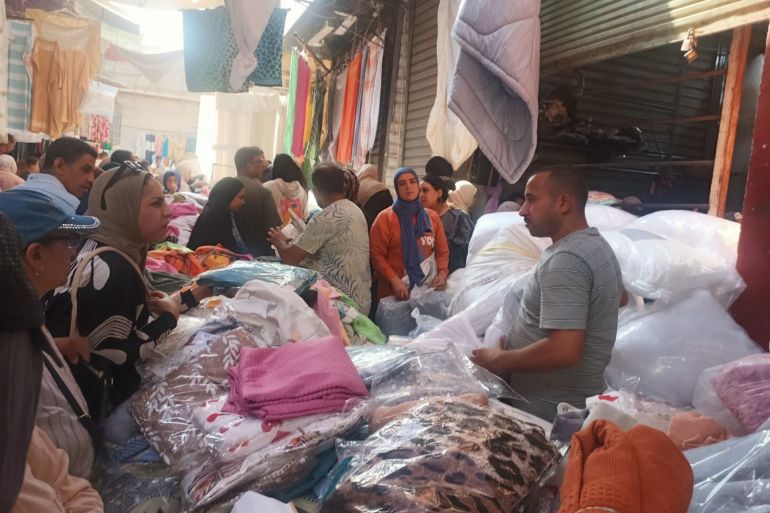 2-1782118438 سوق الأحد بوكالة البلح.. حيلة المصريين لمواجهة التضخم