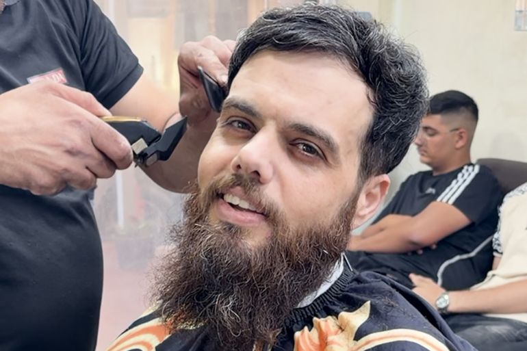 "الأسرى بيصلوا وهم متغطيين عشان ما حدا يشوف دمعتهم"
