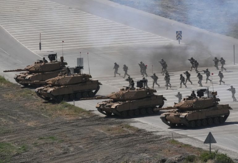 41452224-1779359457 Turkish Armed Forces hosts massive EFES-2026 combined joint military exercise- - IZMIR, TURKIYE - MAY 21: A view of the daytime activities as part of the Distinguished Observer Day of the EFES-2026 Exercise, one of the largest combined joint exercises of the Turkish Armed Forces (TSK) in Izmir, Turkiye, on May 21, 2026. Over 10,000 personnel from 50 countries participate in the EFES-2026 Exercise, which aims to develop the military capabilities of joint headquarters and units formed with participant country elements and to maintain combat readiness to cover all assigned tasks.