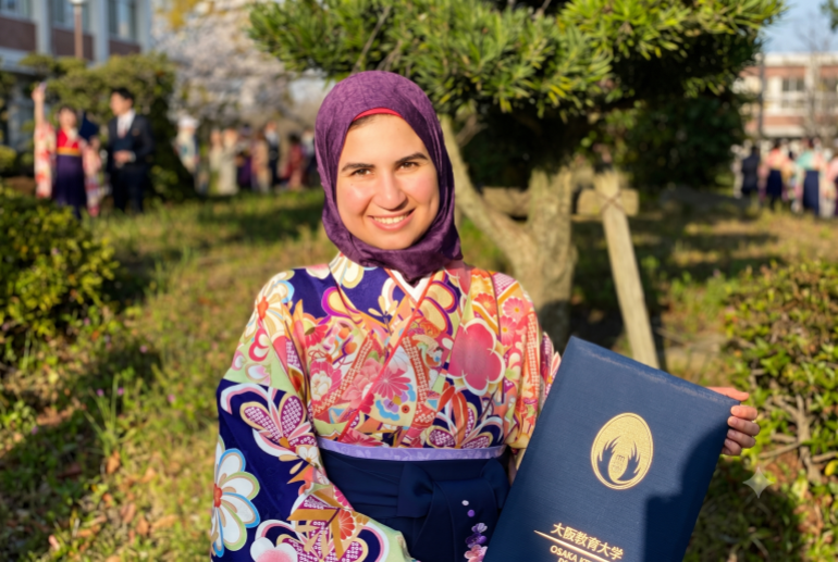 43-2-1781605968 فدوى الخليجي أول مصرية تحصل على رخصة مزاولة مهنة التدريس من وزارة التعليم الياباني