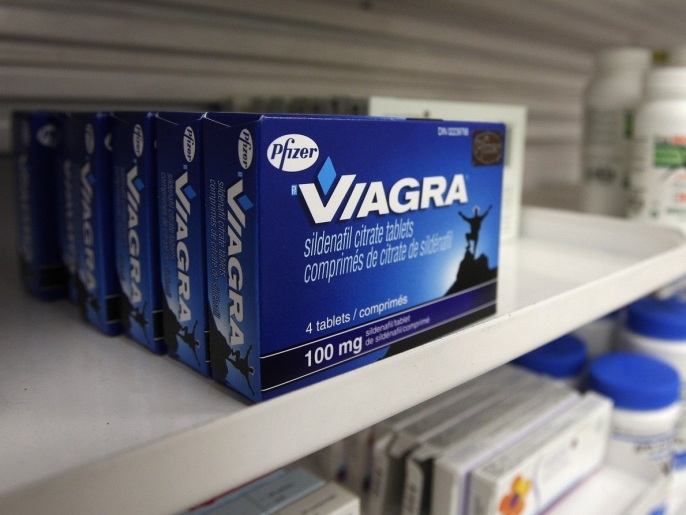 48f884ad-4087-4253-9ac1-e7e9c5c5e82f A box of Viagra, typically used to treat erectile dysfunction, is seen in a pharmacy in Toronto in this January 31, 2008, file photo. Canada's Supreme Court struck down the patent on global pharmaceuticals giant Pfizer Inc's Viagra erectile dysfunction drug and opened the door to generic competition, November 8, 2012.