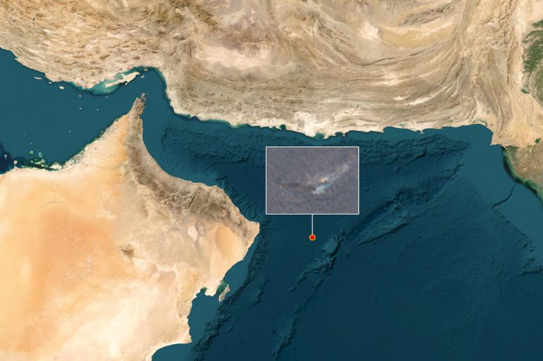 ****داخلية**** رغم إعلان ترامب رفع الحصار عن إيران.. صور أقمار صناعية تكشف استمرار التواجد الأمريكي في بحر العرب المصدر سنتينال-2المصدر سنتينال-2