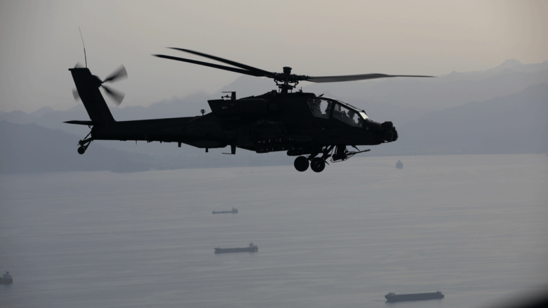 6546-1781031545-4 المصدر: حساب U.S. Central Command على إكس نص المنشور طائرات أباتشي AH-64 تحلّق فوق مضيق هرمز أثناء دورية، 17 أبريل. جنود الجيش الأمريكي يطيرون داخل المضيق وفي محيطه لتوفير حضور مرئي دعمًا لحرية الملاحة. AH-64 Apaches fly above the Strait of Hormuz during a patrol, April 17. U.S. Army Soldiers are flying in and around the strait providing a visible presence in support of freedom of navigation. https://x.com/CENTCOM/status/2045468301799645569?s=20